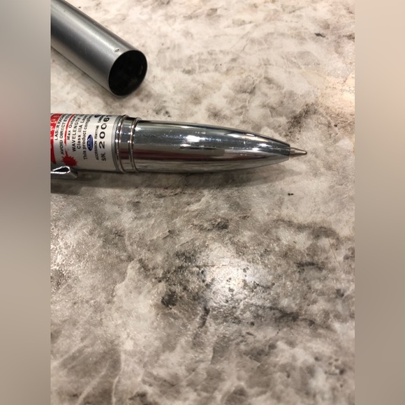 Vintage military pen with laser light, flashlight, a magnet base and working pen - Picture 6 of 7